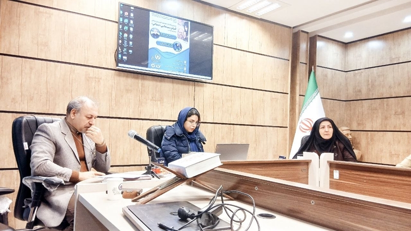  نشست اکران و تحلیل فیلم بمانی